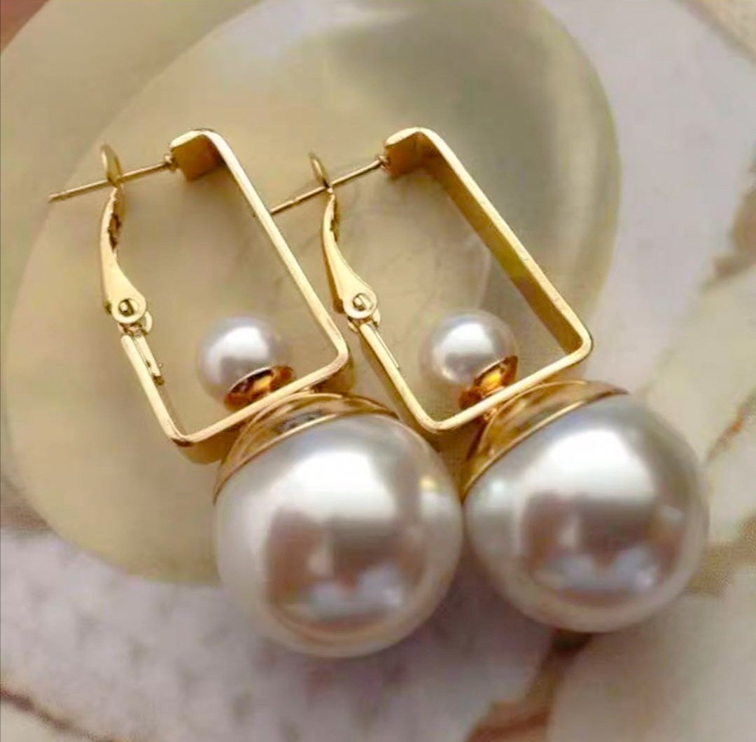 İki İncili Tasarım Küpe