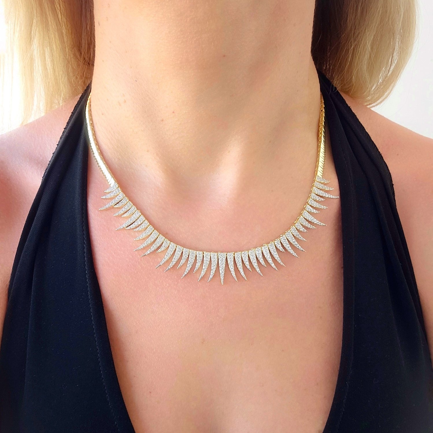 Özel Seri Gold Zirkon Taşlı Tasarım Kolye