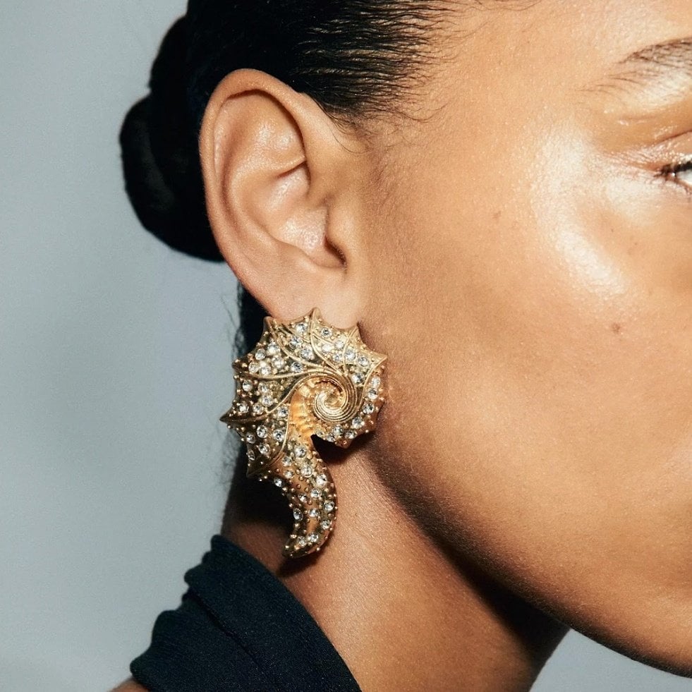 Marka Taşlı Deniz Kabuğu Küpe