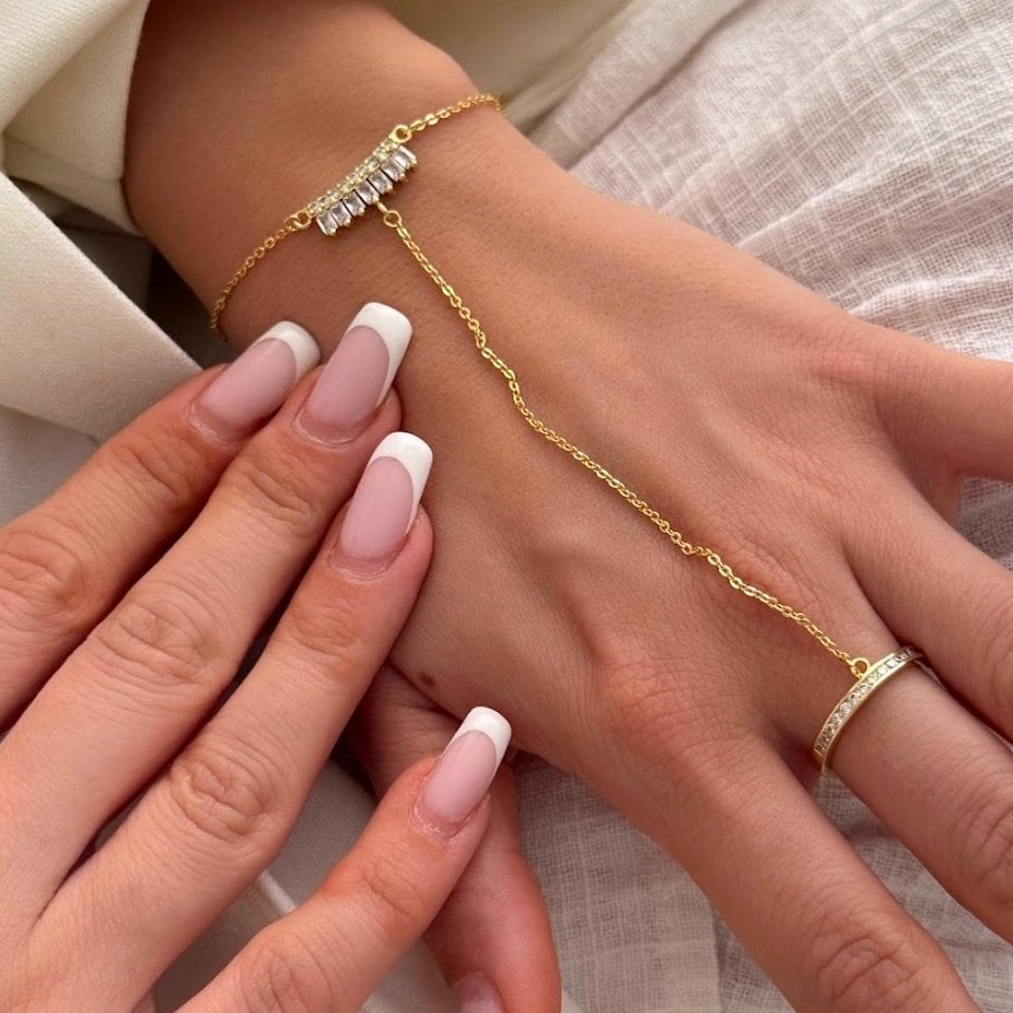Özel Seri Gold Baget Taşlı Yüzüklü Şahmeran