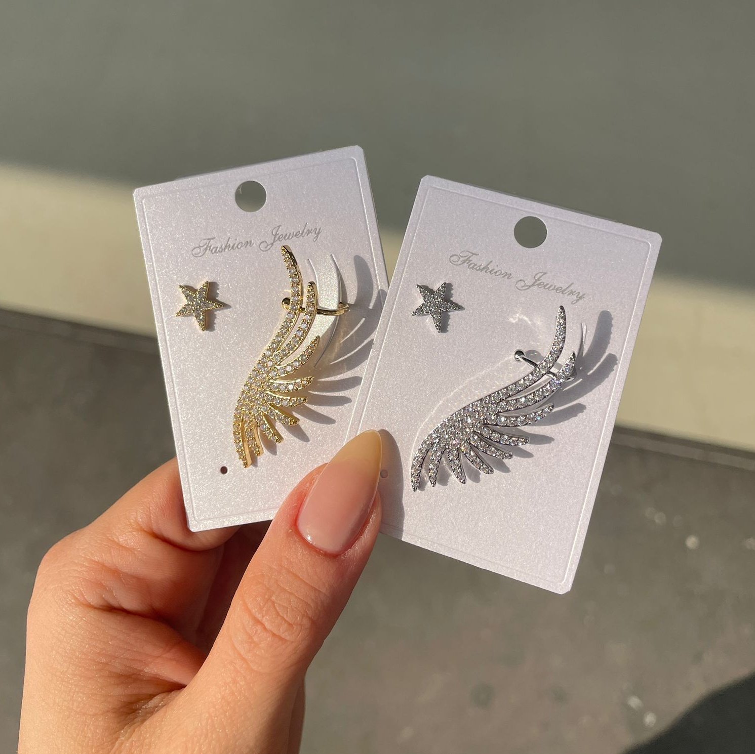 Altın Kaplama Kanatlı Yıldız Kıkırdak Küpe