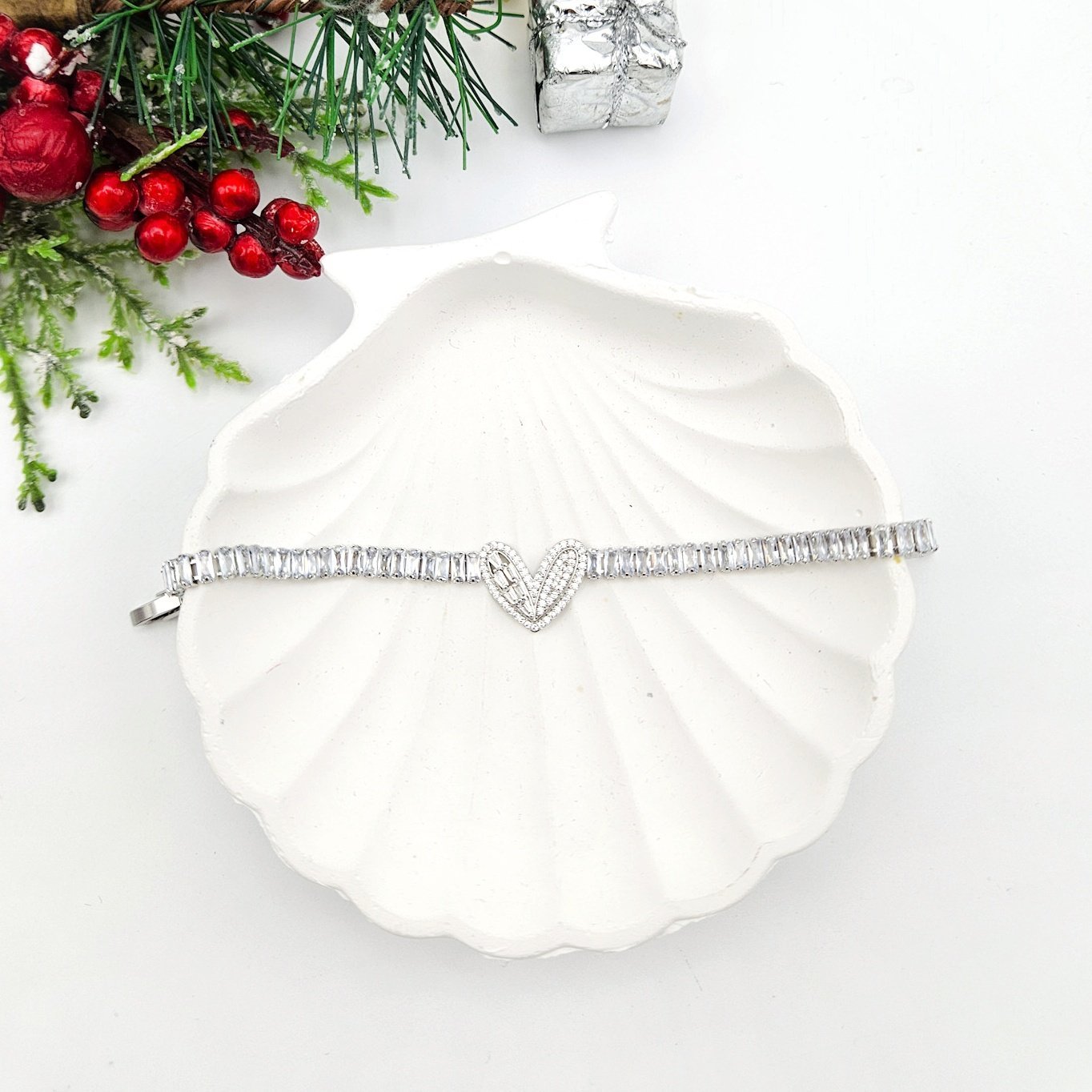 Çelik Kalp Baget Taşlı Silver Bileklik