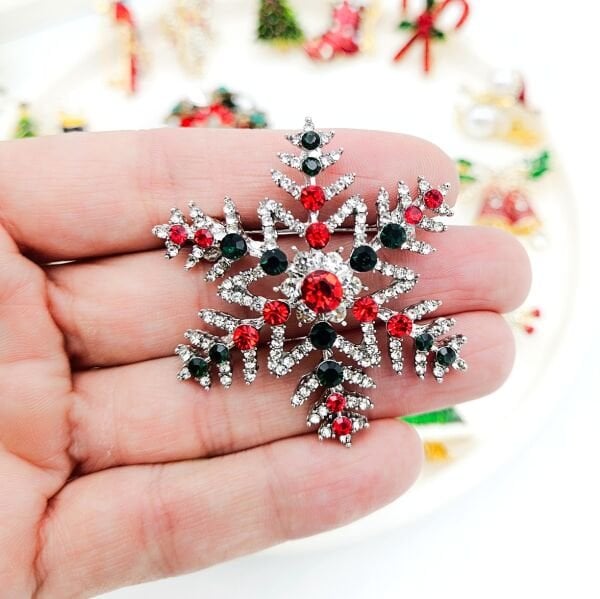 Renkli Kristal Taşlı Kar Tanesi Broş