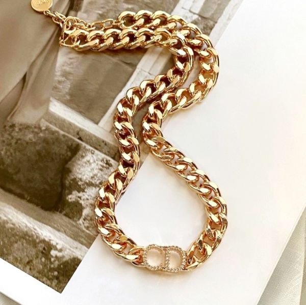 CD Taşlı Gold Kolye