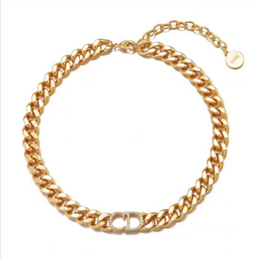 CD Taşlı Gold Kolye