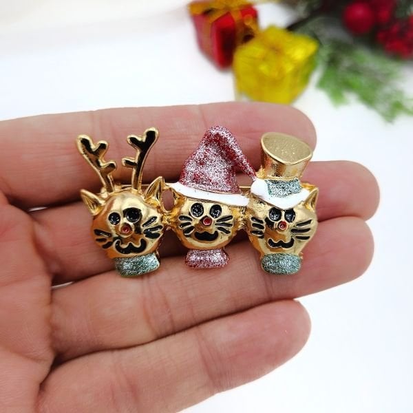 Üçlü Kedi Figürlü Broş